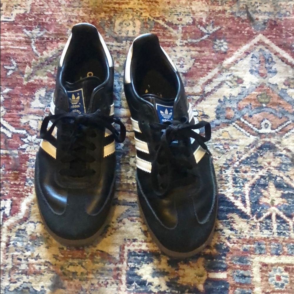 Adidas Samba sneakers black with white stripes
